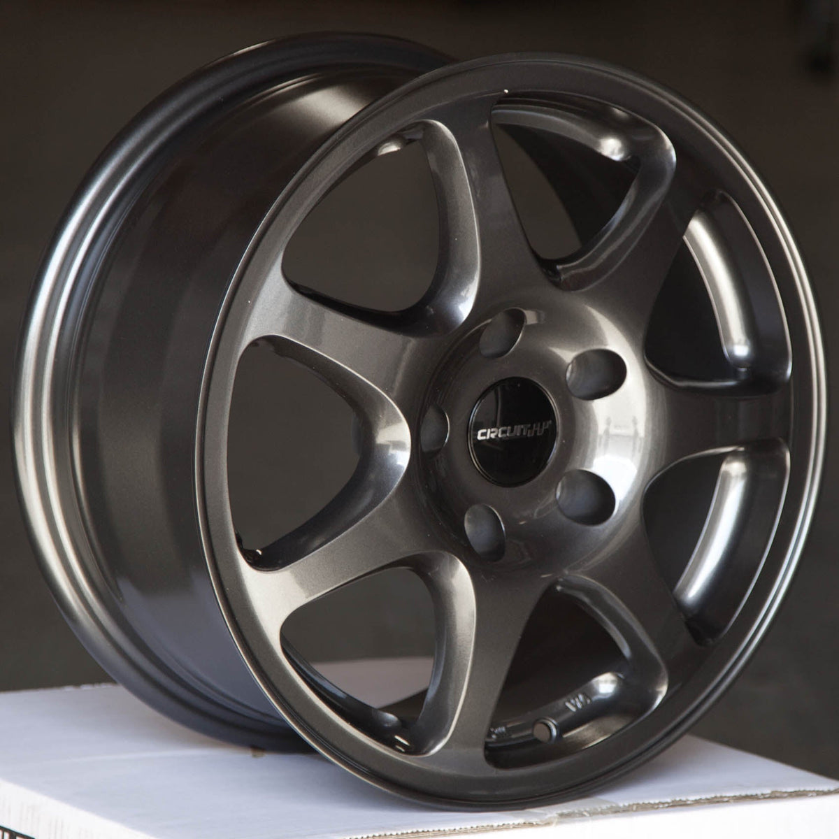 Circuit Performance CP42 Gloss Gunmetal 5x114.3 | 15x7 | +35mm / 5.38