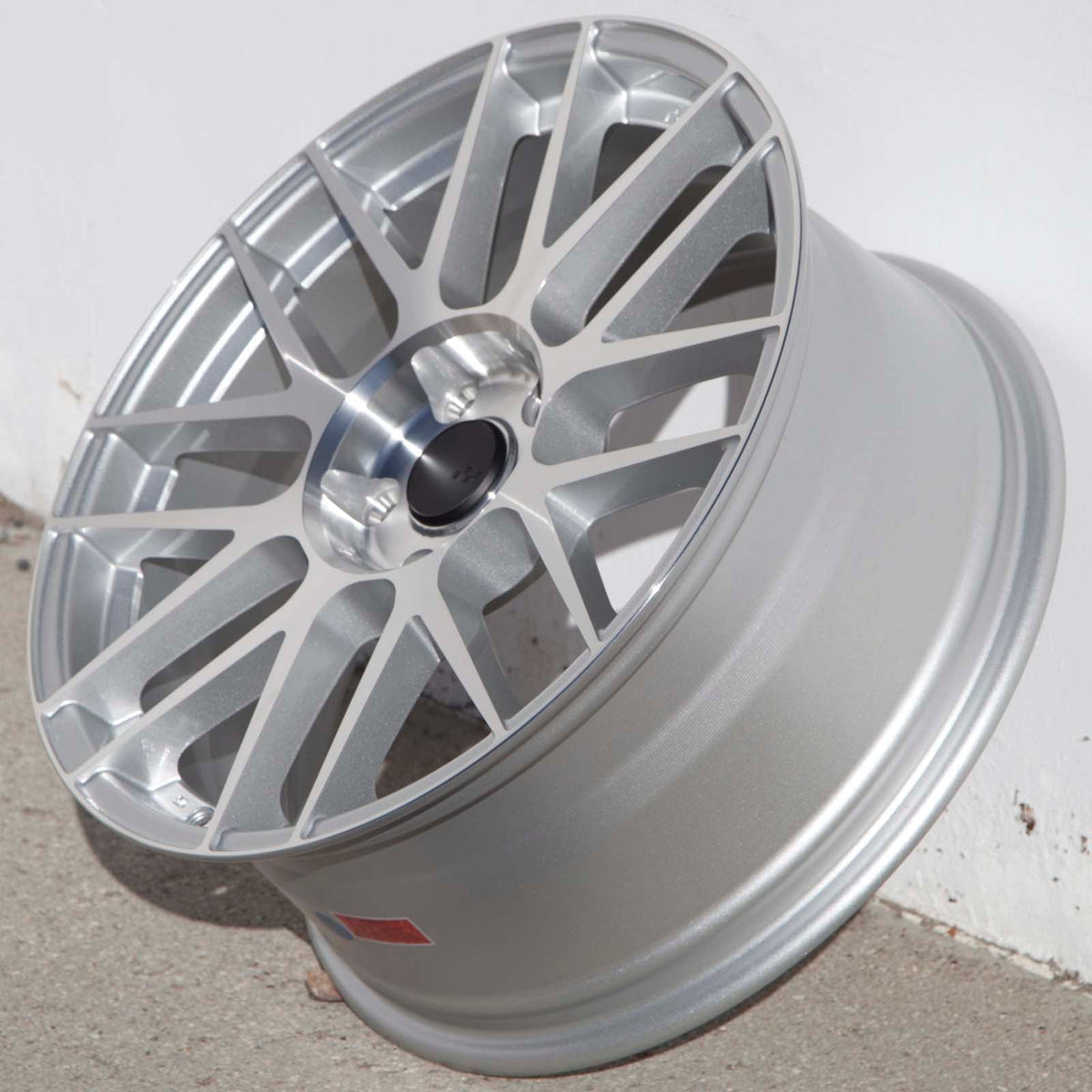 Circuit Performance CSF11 Gloss Silver/Machined 5x114.3 | 18x8 | +40mm / 6.07