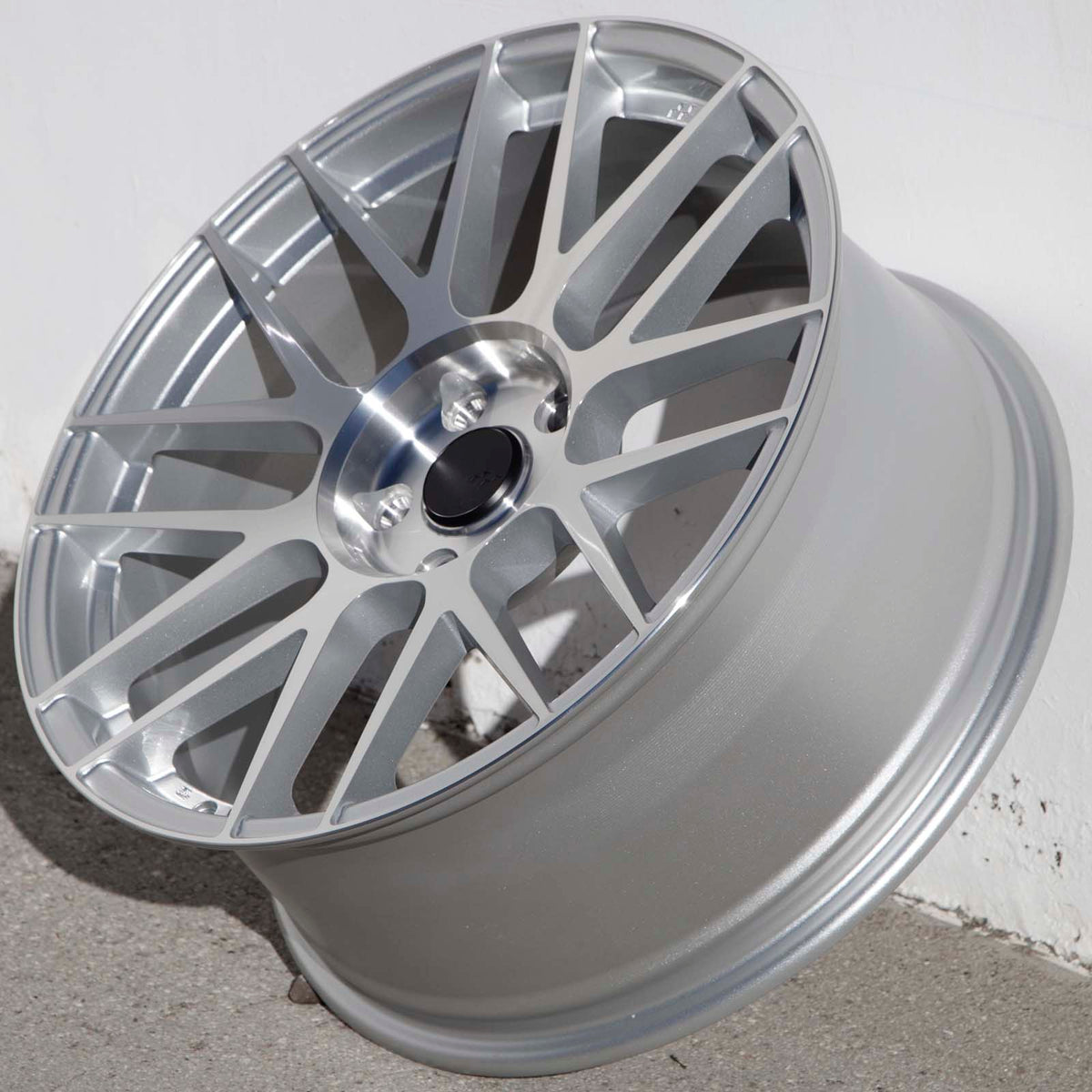 Circuit Performance CSF11 Gloss Silver/Machined 5x114.3 | 19x8.5 | +35mm / 6.13