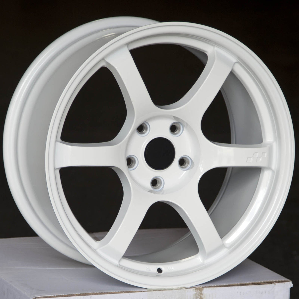 Circuit Performance CSF1 Gloss White 5x114.3 | 18x9.5 | +38mm / 6.75