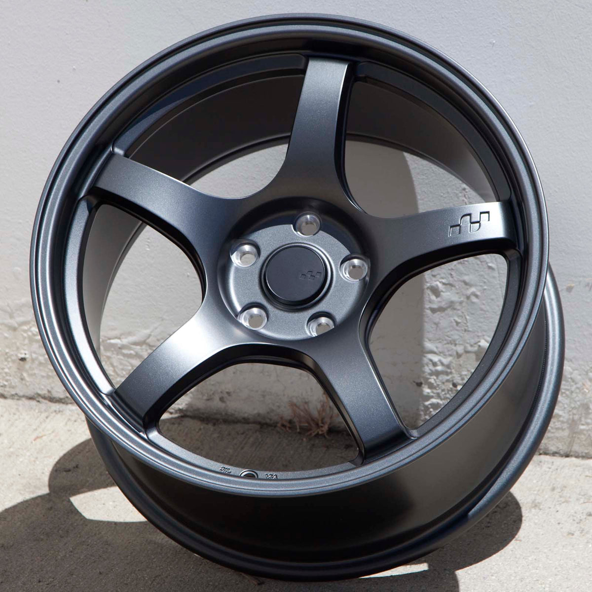 Circuit Performance CSF5 Matte Gunmetal 5x114.3 | 18x9.5 | +38mm / 6.75