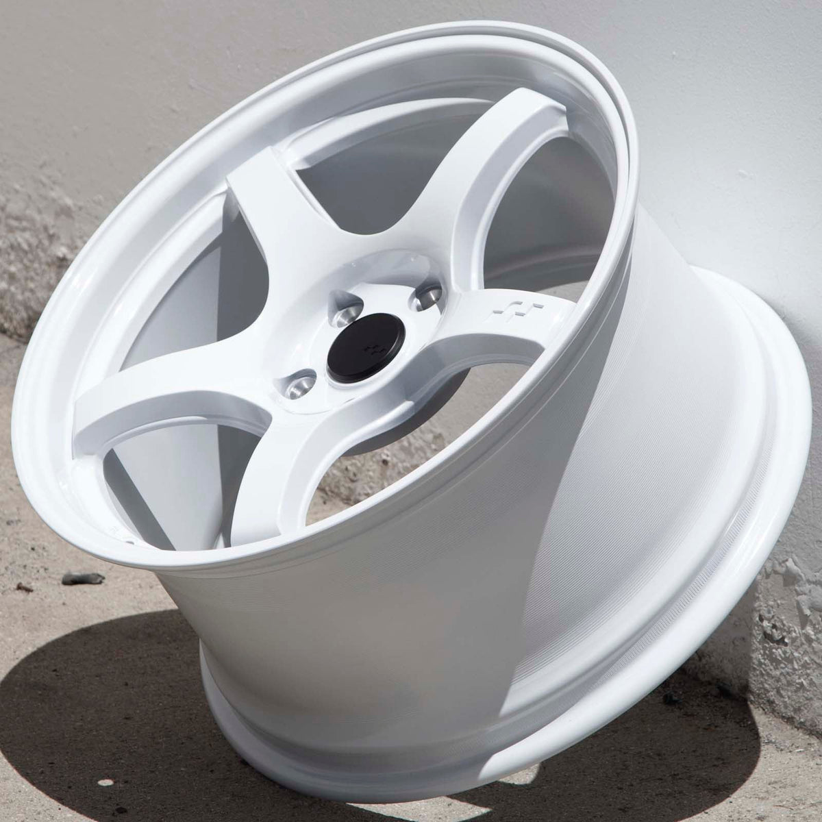 Circuit Performance CSF5 Gloss White 5x114.3 | 18x9.5 | +38mm / 6.75