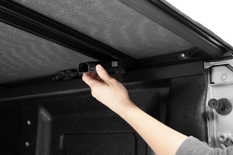 Extang 22-26 Nissan Frontier 5.0ft Bed Trifecta Max Soft Folding Cover