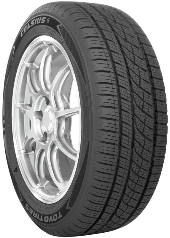 Toyo Celsius II Tire - 205/70R15 96T (TL)
