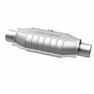 MagnaFlow Universal Catalytic Converter 2.50 Mid O2 Rear