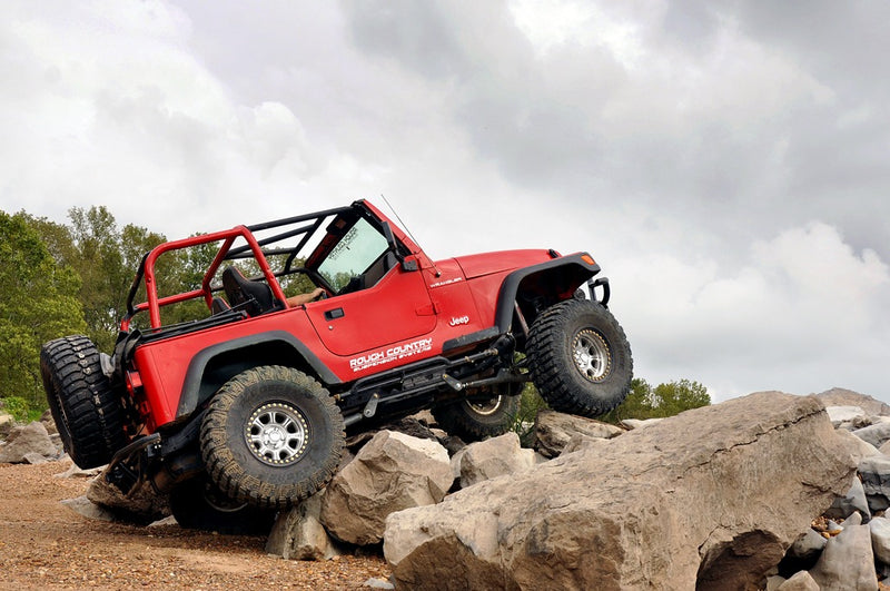 Rough Country 4 Inch Lift Kit Long Arm | Jeep Wrangler TJ 4WD (1997-2006)