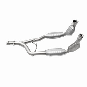 MagnaFlow Direct Fit Catalytic Converter 96-98 Ford Mustang 3.8L