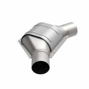 MagnaFlow Universal Catalytic Converter 2.50inch Angled Inlet/Outlet