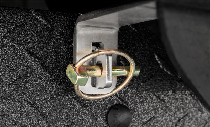 Access 2019+ Chevy/GMC 1500 (Excl. ZR2/AT4X) Rockstar Full Width Tow Flap - Urethane Diamond Plate