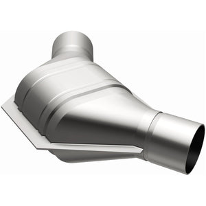 MagnaFlow Universal Catalytic Converter 2.50inch Angled In/Out FED