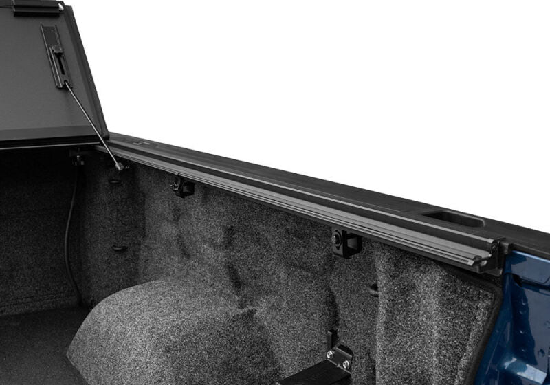 BAK 2014 Chevy Silverado 1500 / 15-20 Chevy Silverado 2500/3500 8ft Bed BAKFlip MX4 Matte Finish