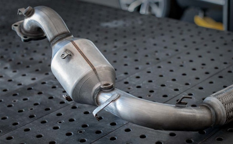 MagnaFlow Direct Fit Catalytic Converter 05-07 Subaru Outback 3.0L