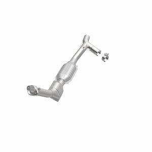 MagnaFlow Direct Fit Catalytic Converter 98 Ford Expedition 5.4L