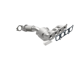 MagnaFlow 11-17 Ford Fiesta 1.6L Direct Fit Catalytic Converter