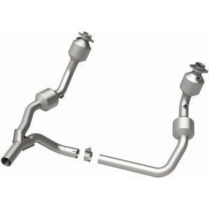 MagnaFlow Direct Fit Catalytic Converter 07-09 Jeep Wrangler 3.8L