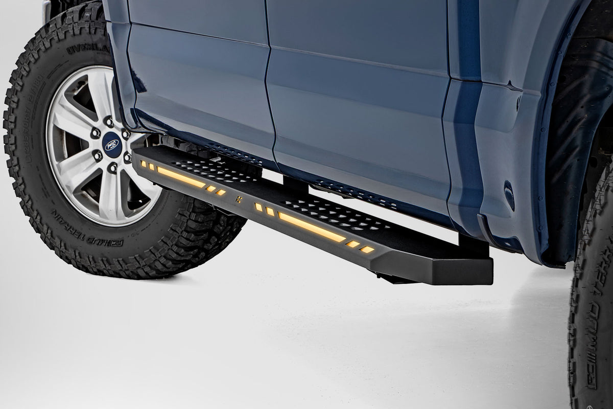 Rough Country AC2 Running Boards Amber/White | Crew Cab | Ford F-150/Lightning/F-250/F-350/Raptor (15-26)