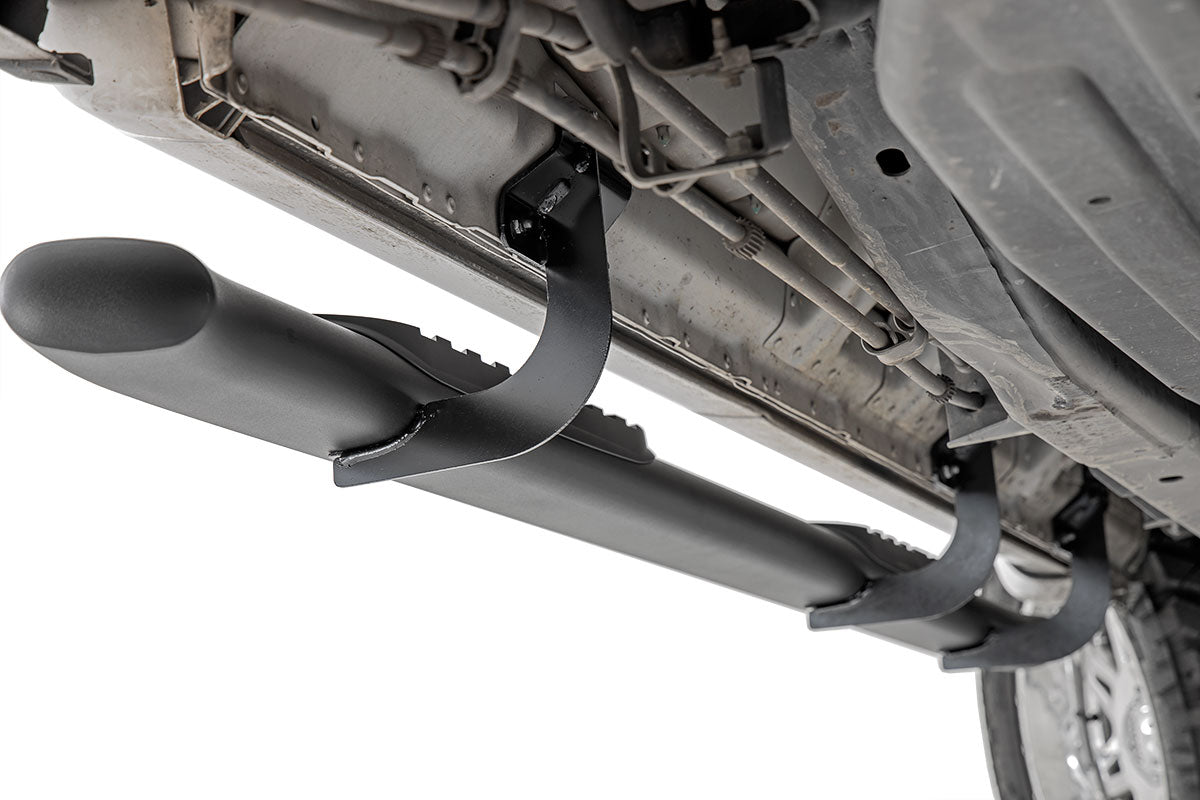 Rough Country Oval Nerf Step Crew Cab | Black | Ford F-150/Lightning/F-250/F-350/Raptor (15-26)