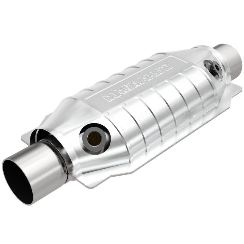 MagnaFlow Universal Catalytic Converter 2.5 Dual O2 Boss