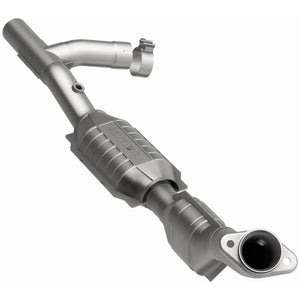 MagnaFlow Direct Fit Catalytic Converter 99-00 Ford Trucks 5.4L
