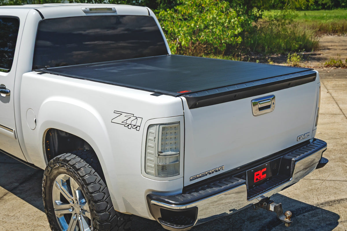 Rough Country Hard Roll Up Bed Cover | Chevy/GMC Sierra/Silverado 1500 (07-13)