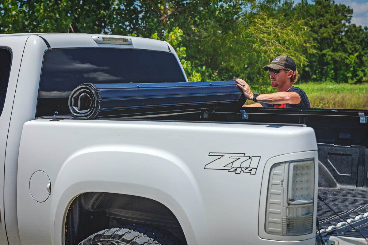 Rough Country Hard Roll Up Bed Cover | Chevy/GMC Sierra/Silverado 1500 (07-13)