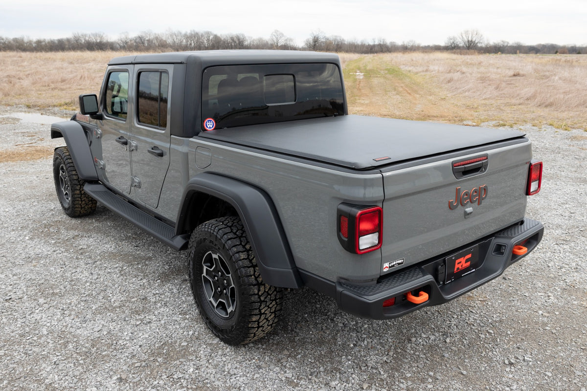 Rough Country Soft Roll Up Bed Cover 5' Bed | Jeep Gladiator JT 4WD (2020-2026)
