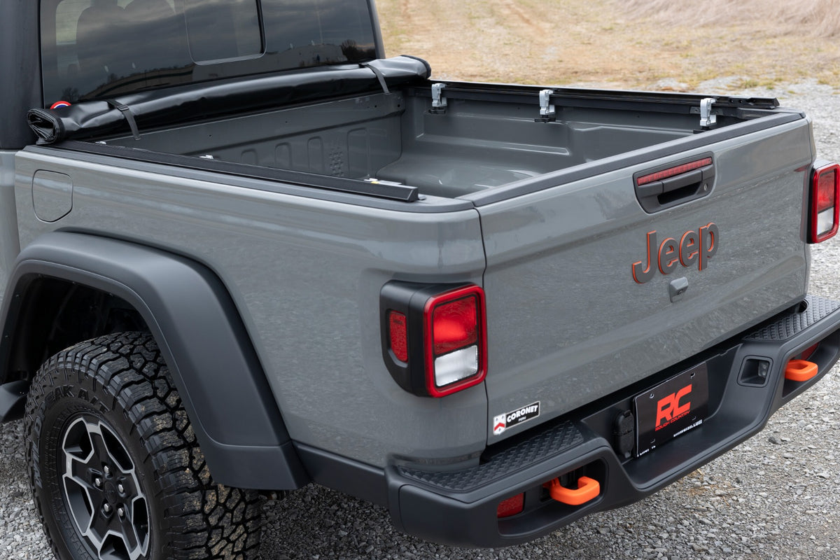 Rough Country Soft Roll Up Bed Cover 5' Bed | Jeep Gladiator JT 4WD (2020-2026)