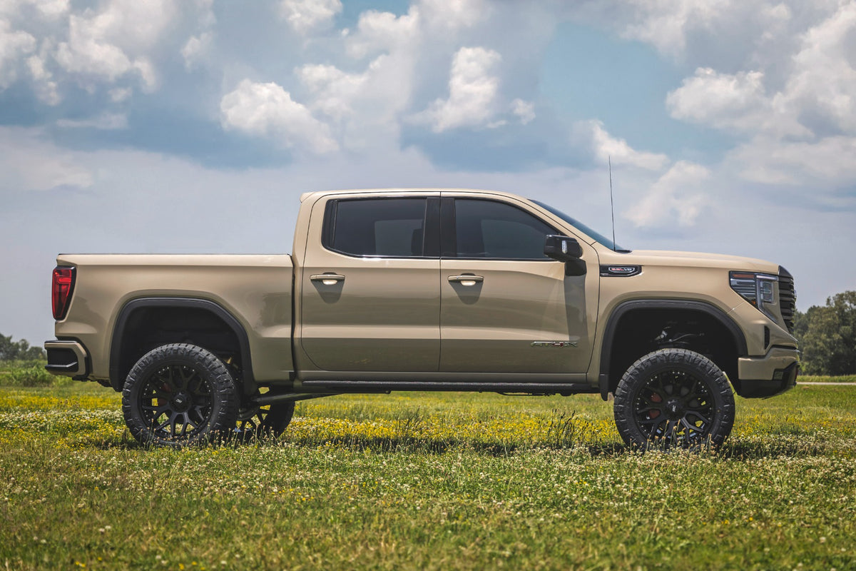 Rough Country 4 Inch Lift Kit AT4X | GMC Sierra 1500 4WD (2022-2024)
