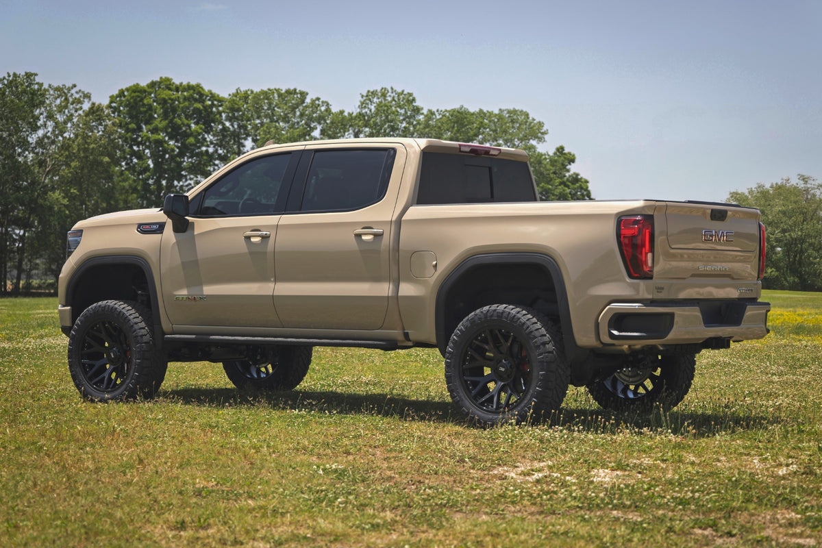 Rough Country 4 Inch Lift Kit AT4X | GMC Sierra 1500 4WD (2022-2024)