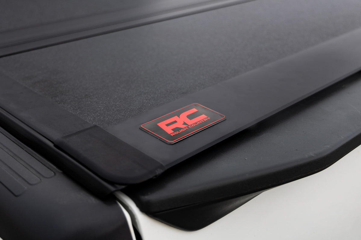 Rough Country Hard Tri-Fold Flip Up Bed Cover 5' Bed | Nissan Frontier 2WD/4WD (05-21)