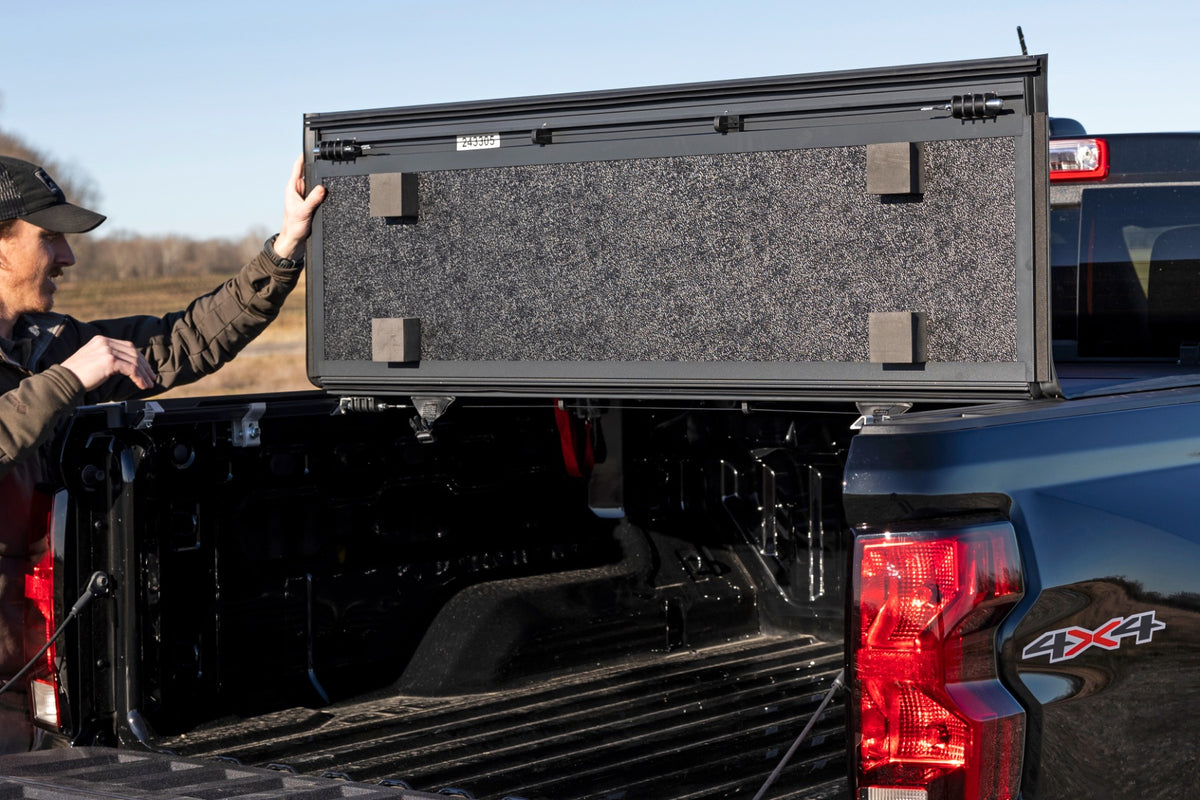 Rough Country Hard Low Profile Bed Cover | Chevy/GMC Canyon/Colorado (15-26)