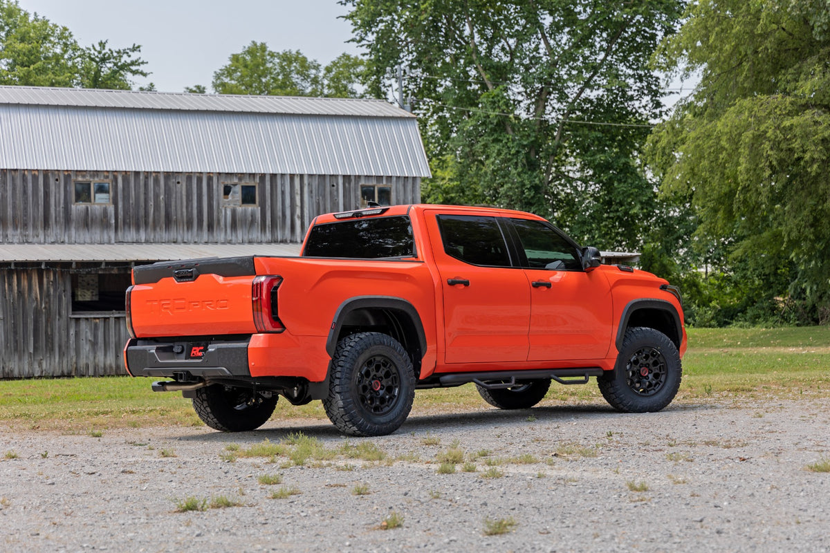 Rough Country 2.5 Inch Lift Kit TRD Pro | Toyota Tundra 4WD (2022-2026)