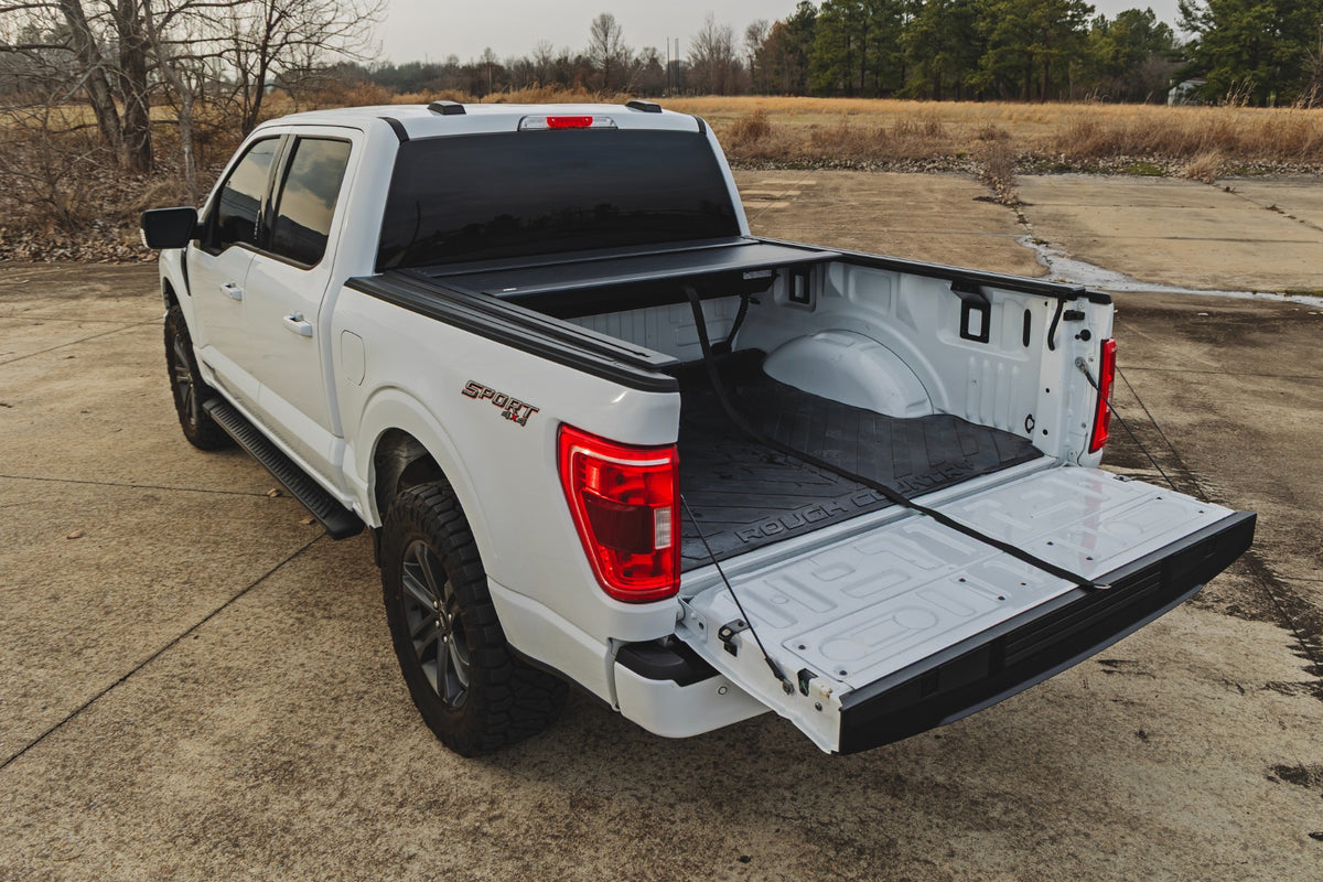 Rough Country Manual Retractable Bed Cover 5'7