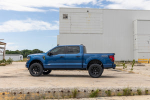 Rough Country 3 Inch Lift Kit | Ford F-150 4WD (2021-2026)