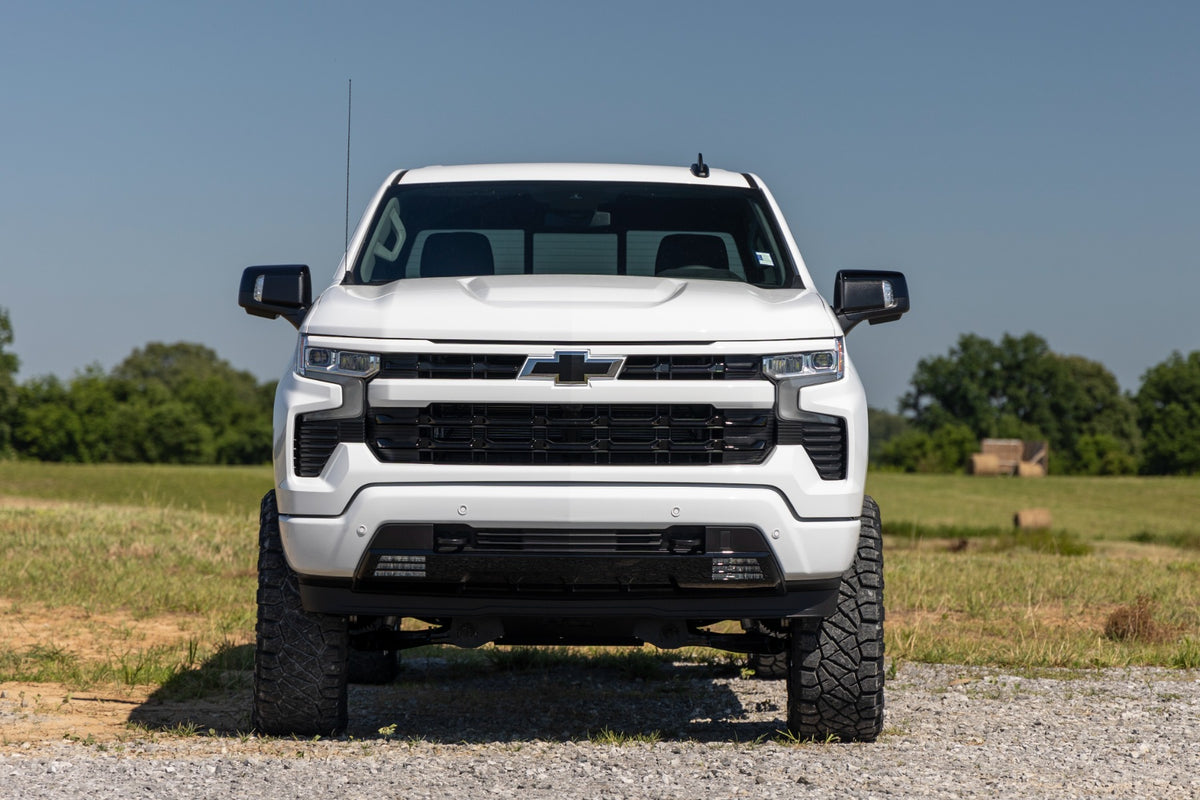 Rough Country 6 Inch Lift Kit | Chevy Silverado 1500 4WD (2025-2026)