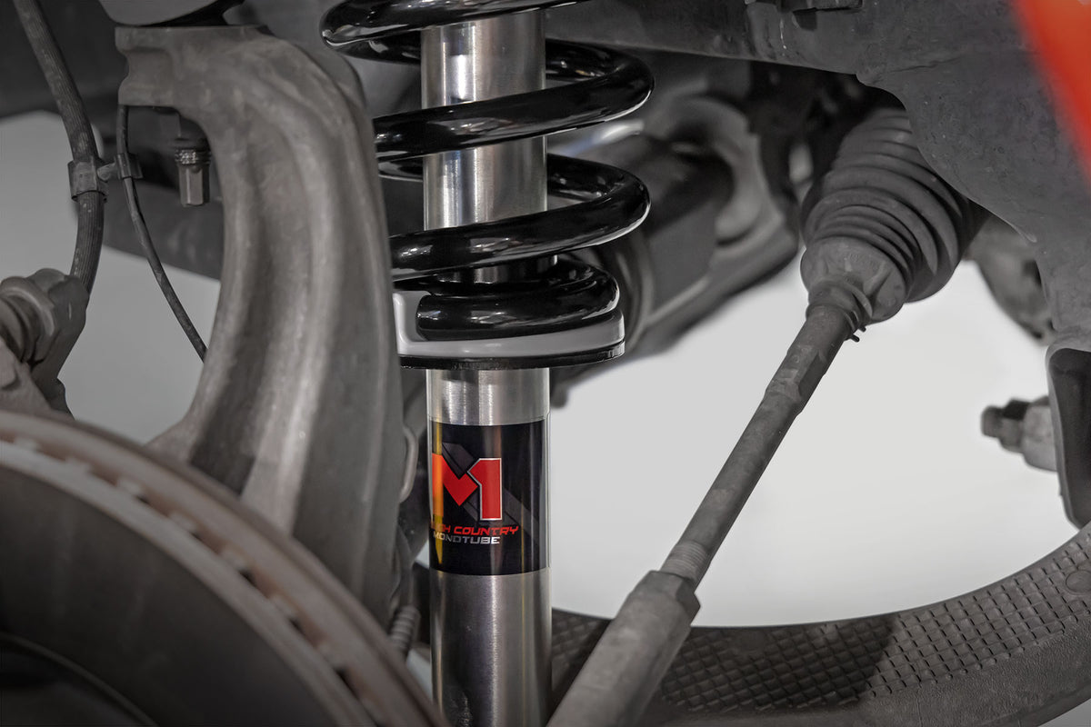 Rough Country M1 Adjustable Leveling Struts Monotube | 0-2