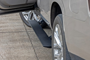 Rough Country Power Running Boards Dual Electric Motor | Crew Cab | Chevy/GMC Tahoe/Yukon (21-26)
