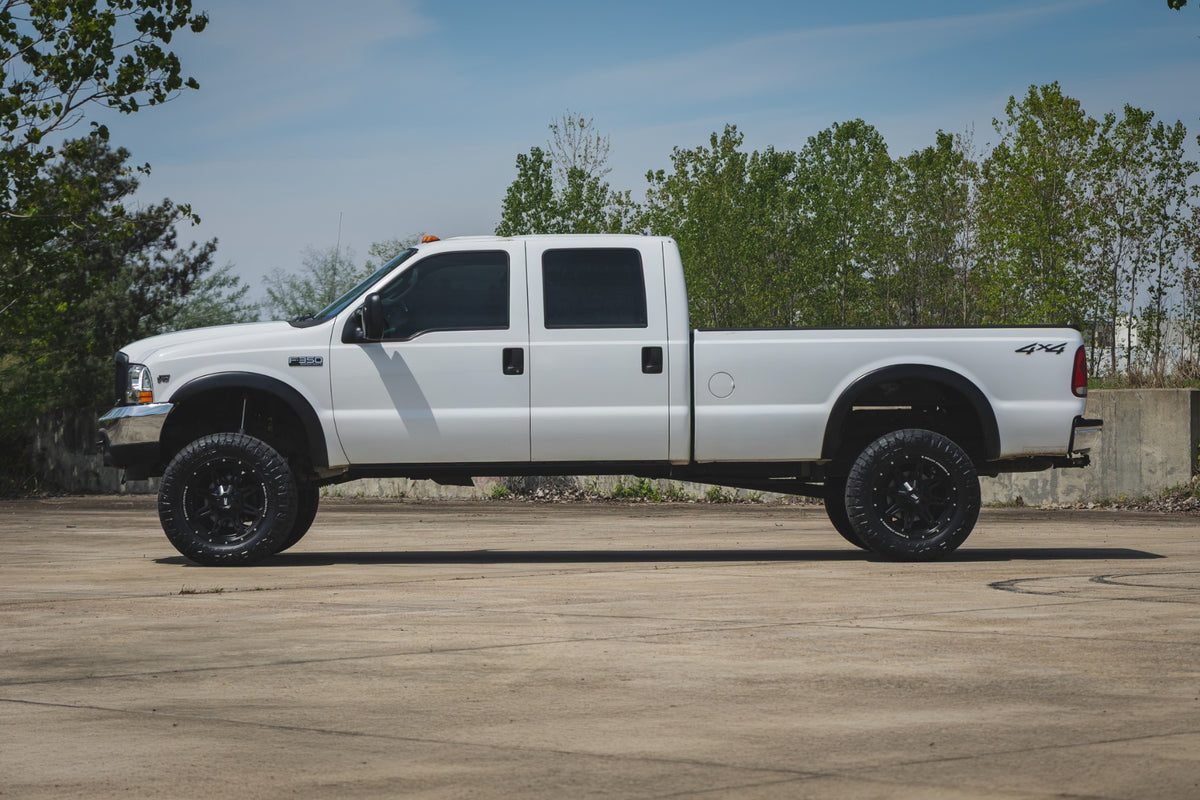 Rough Country Power Running Boards HT-Series | Crew Cab | Ford F-250/F-350 Super Duty (1999-2016)
