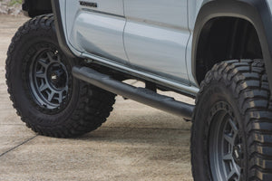 Rough Country Nerf Steps 3-Inch Tube | Double Cab | Toyota Tacoma 2WD/4WD (2005-2023)