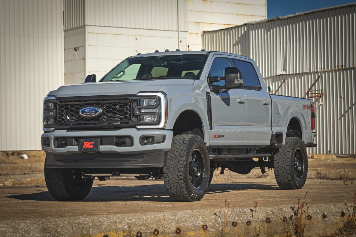 Rough Country 6 Inch Coilover Conversion Lift Kit Radius Arm | Ford F-250/F-350 Super Duty (2023-2026)