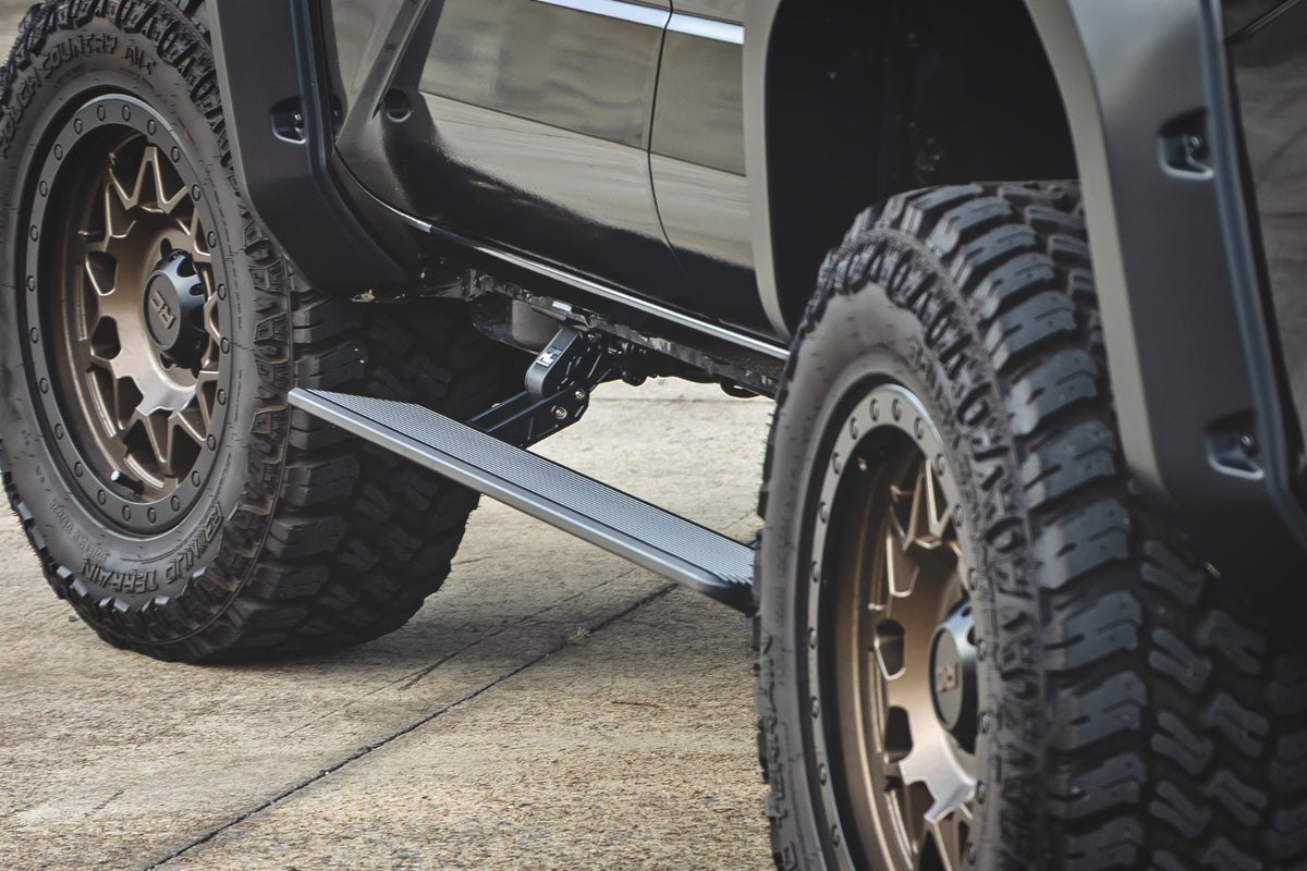 Rough Country Power Running Boards HT-Series | Toyota 4Runner 2WD/4WD (2025-2026)