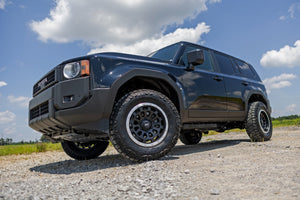 Rough Country 1 Inch Leveling Kit | Toyota Land Cruiser 4WD (2024-2026)
