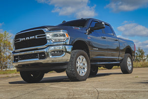 Rough Country AC2 Running Boards Amber/White | Crew Cab | Ram 1500 (19-26)/1500 TRX (21-24)
