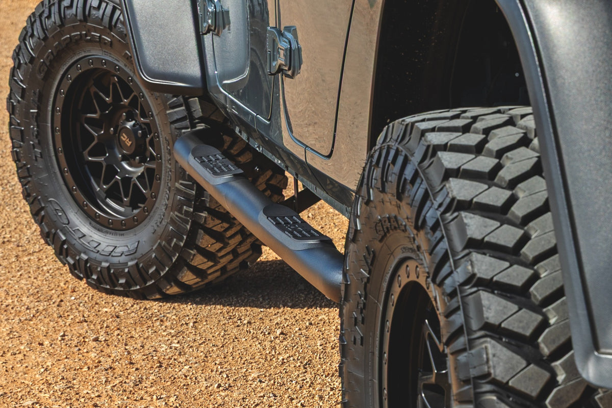 Rough Country Nerf Steps 3-Inch Tube | Jeep Gladiator JT 4WD (2020-2026)