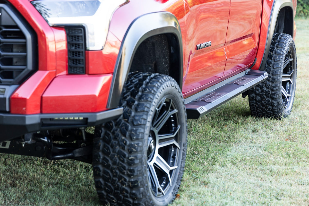 Rough Country HD2 Aluminum Running Boards CrewMax | Toyota Tundra 2WD/4WD (2022-2026)