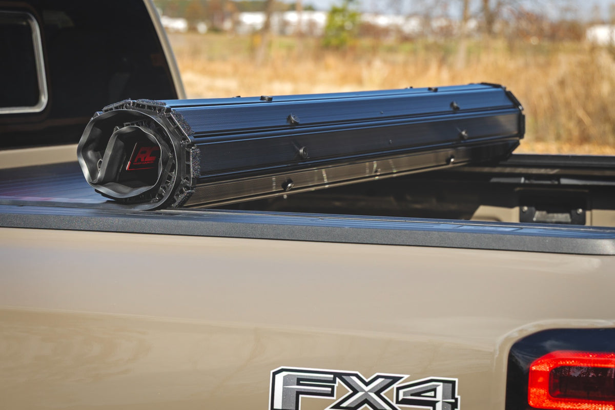Rough Country Hard Roll Up Bed Cover 5' Bed | Ford Ranger 2WD/4WD (2024-2025)