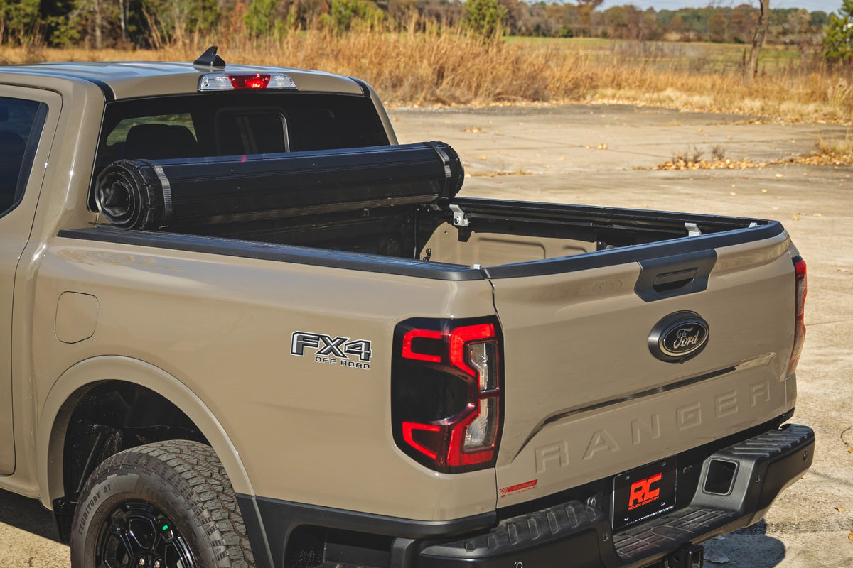 Rough Country Hard Roll Up Bed Cover 5' Bed | Ford Ranger 2WD/4WD (2024-2025)