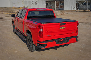 Rough Country Hard Roll Up Bed Cover | Chevy/GMC Sierra/Silverado 1500 (19-26)
