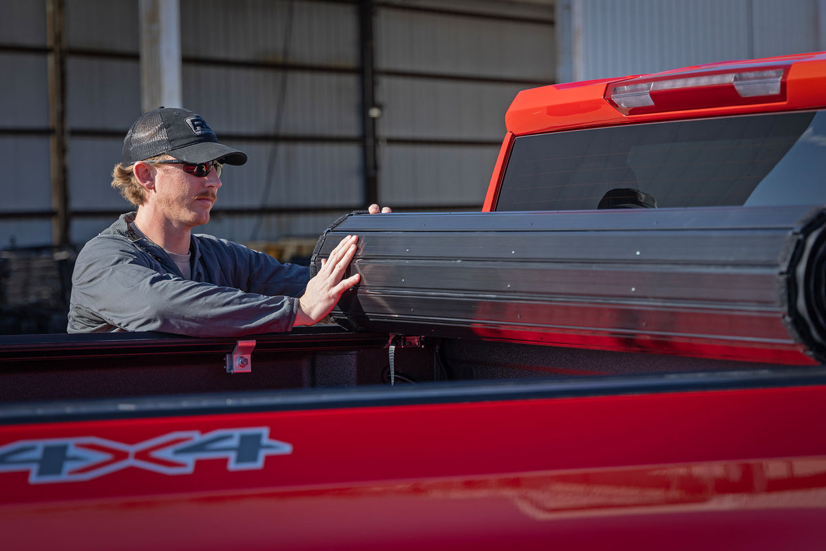 Rough Country Hard Roll Up Bed Cover | Chevy/GMC Sierra/Silverado 1500 (19-26)
