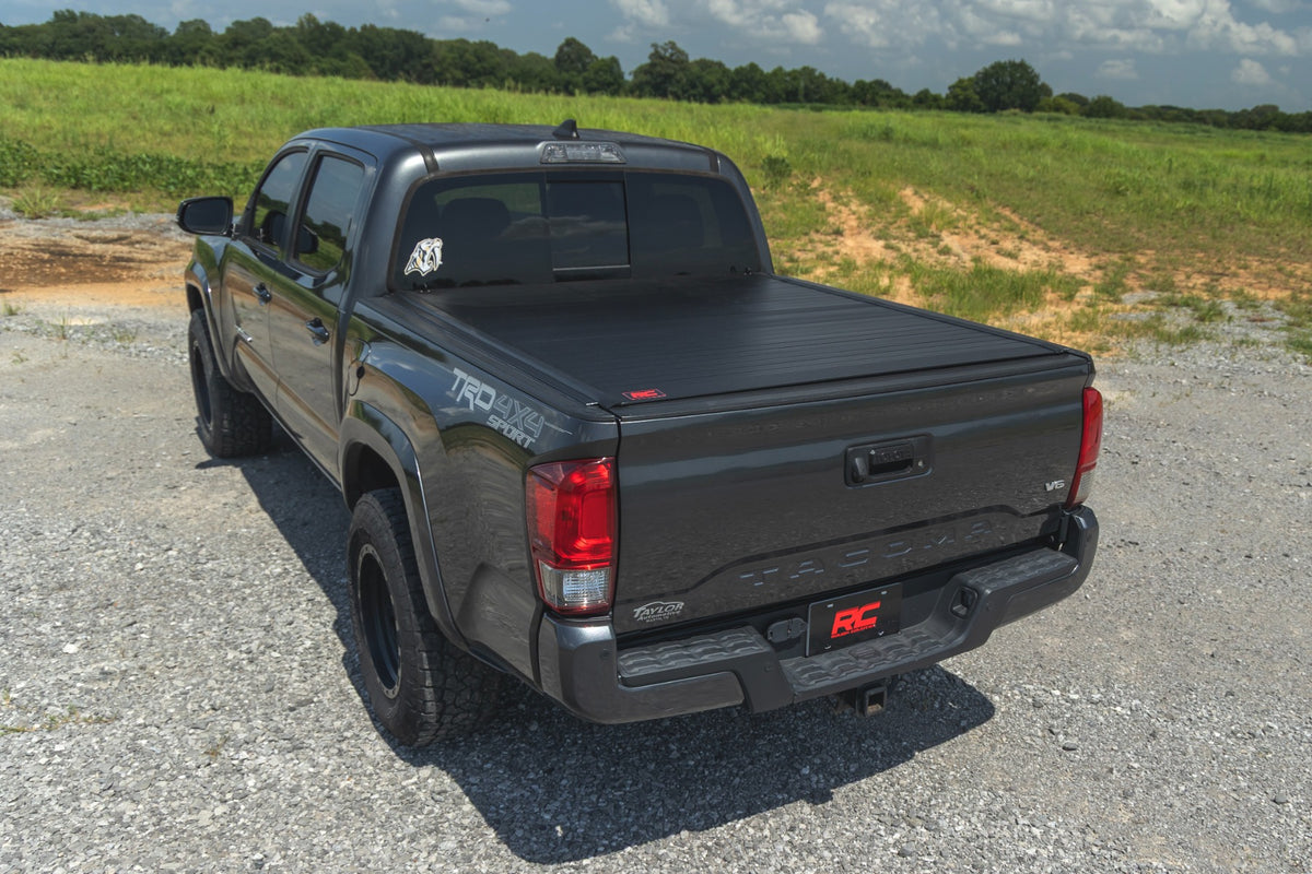 Rough Country Hard Roll Up Bed Cover | Toyota Tacoma 2WD/4WD (2016-2023)